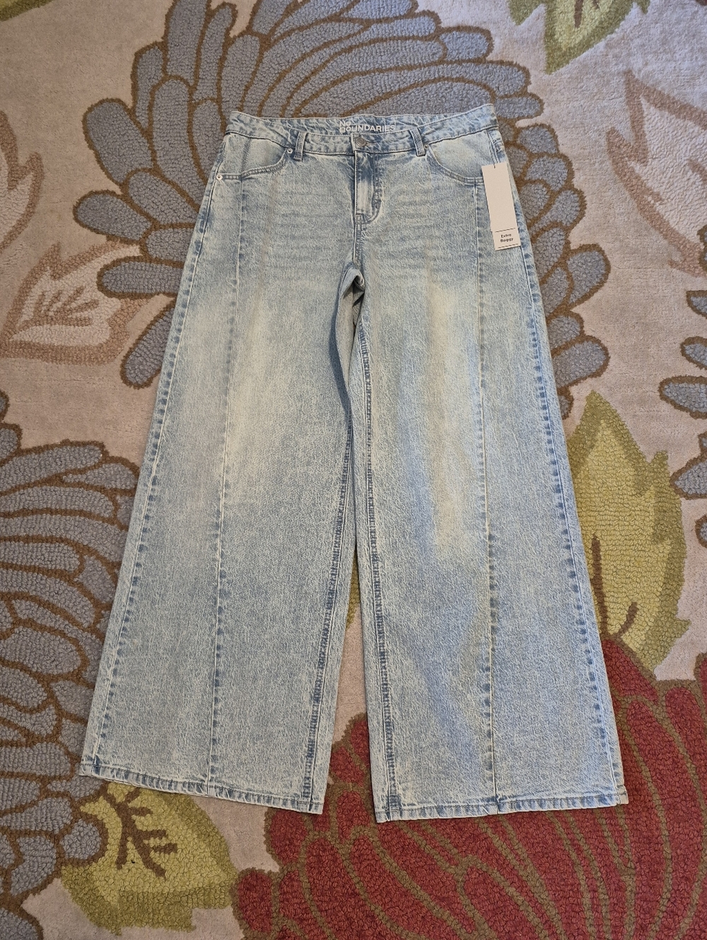 NEW No Boundaries Extra Baggy Wide Leg Light Wash Jeans, Sizes 12